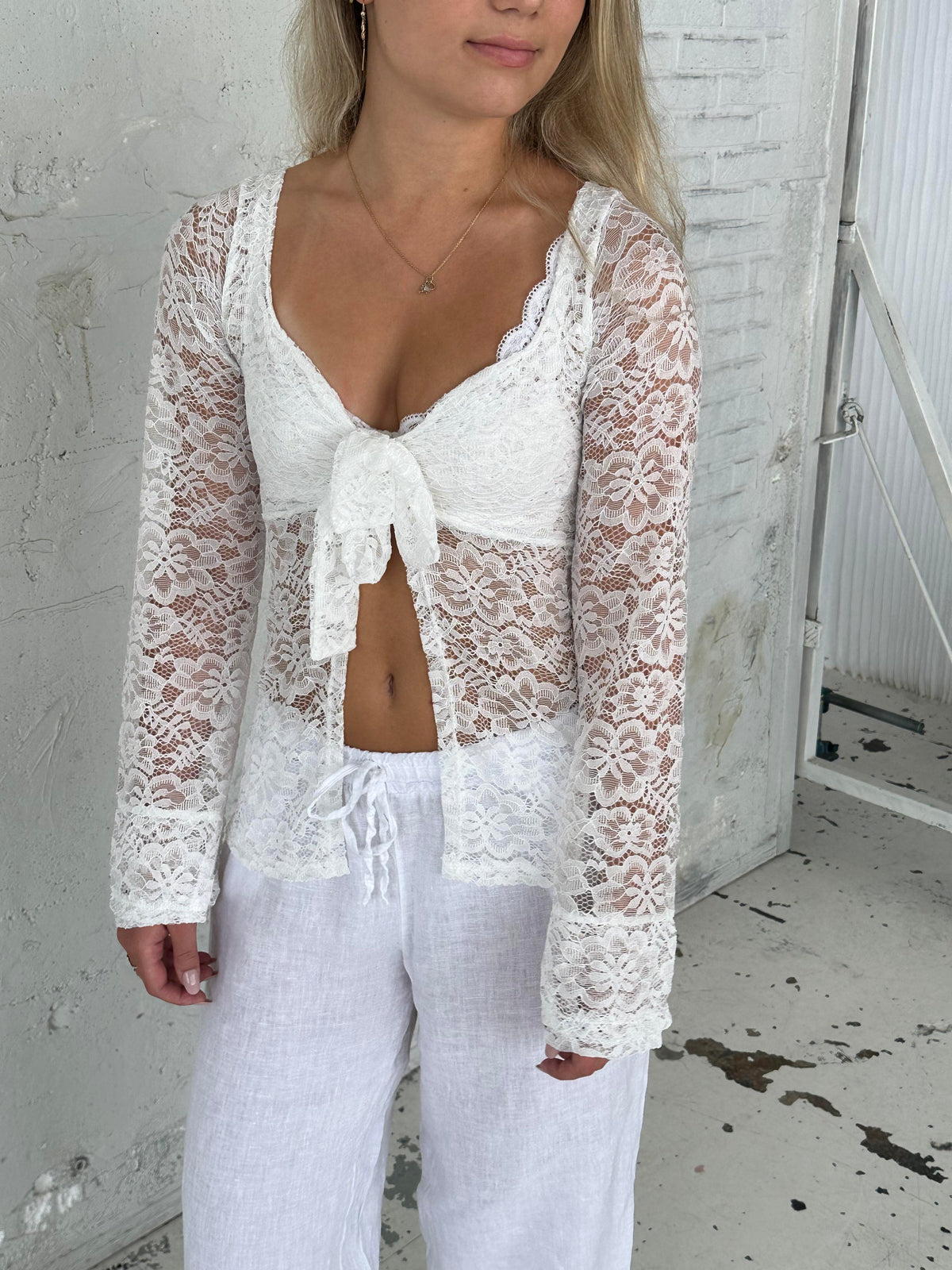 Maddy blouse - White lace