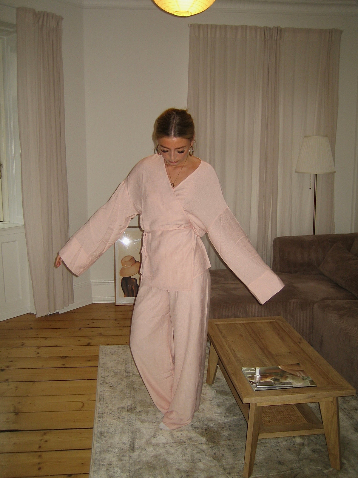 Rikki blouse with tie detail - Light pink