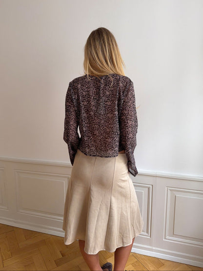 Kara blouse with tie detail – Brown