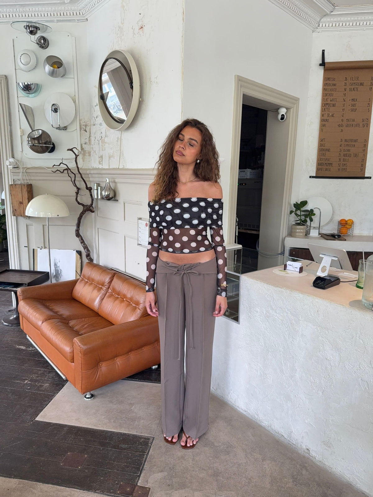 Alba off shoulder top with polka dots – Black/white