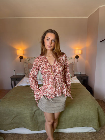 Silina blouse with flowers – Pink/brown